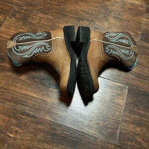 Sold Ariat Fatbaby Brown/teal Western Boots size Women’s 7B - EUC
